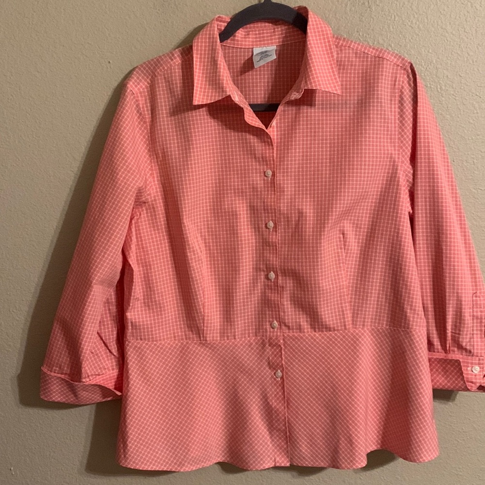 Brooks Brothers coral fitted no iron button front blouse 14